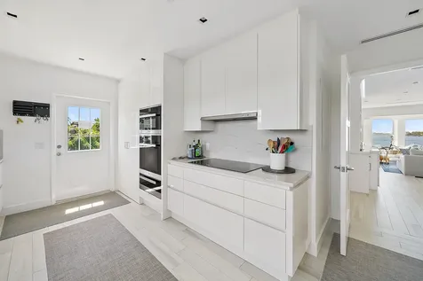 209 Evans Lane Manalapan FL 33462