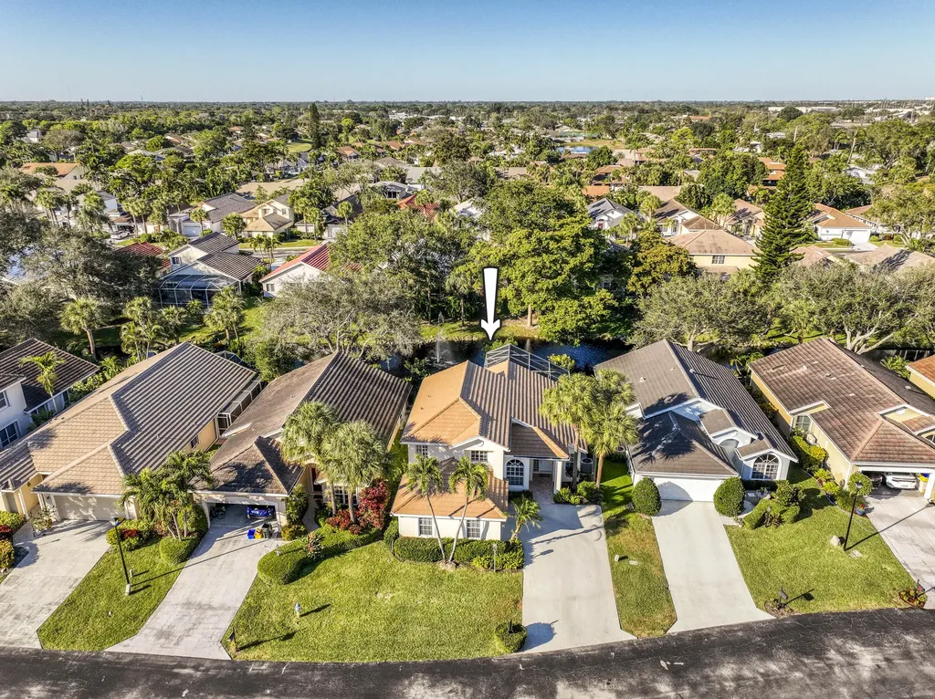 2767 S Clearbrook Circle Delray Beach FL 33445