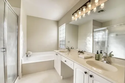 2767 S Clearbrook Circle Delray Beach FL 33445