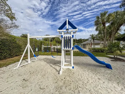 2767 S Clearbrook Circle Delray Beach FL 33445