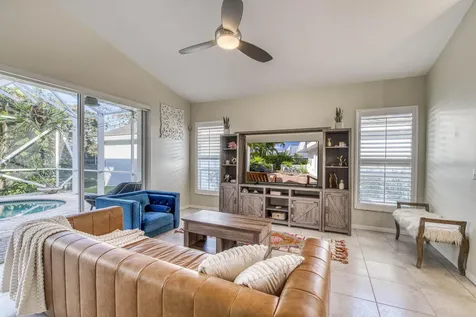 2767 S Clearbrook Circle Delray Beach FL 33445