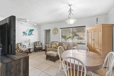 262 SE 9th Avenue Deerfield Beach FL 33441