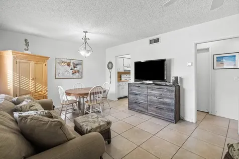 262 SE 9th Avenue Deerfield Beach FL 33441