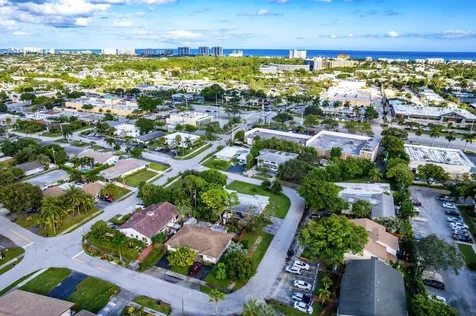 262 SE 9th Avenue Deerfield Beach FL 33441