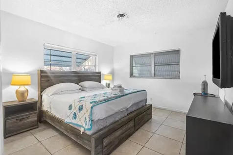 262 SE 9th Avenue Deerfield Beach FL 33441
