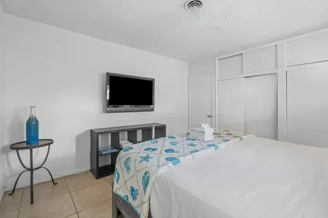 262 SE 9th Avenue Deerfield Beach FL 33441