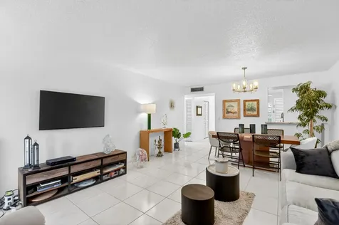 14723 Cumberland Drive Delray Beach FL 33446