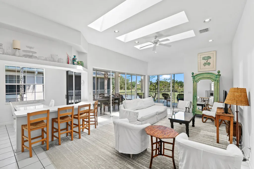 5142 Lake Catalina Drive Boca Raton FL 33496