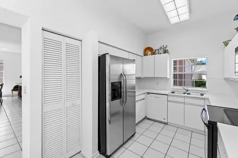 5142 Lake Catalina Drive Boca Raton FL 33496