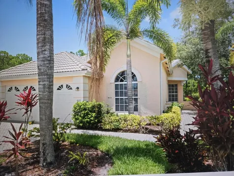 677 SW Andros Circle Port Saint Lucie FL 34986