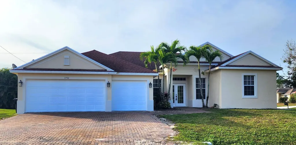 1792 SW Starman Avenue Port Saint Lucie FL 34953