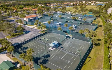 431 Nw Cool Water Court Port Saint Lucie FL 34986