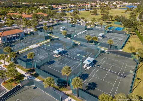 431 Nw Cool Water Court Port Saint Lucie FL 34986
