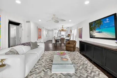 28 Stratford Lane Boynton Beach FL 33436