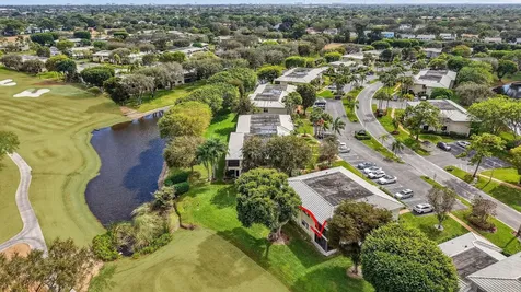 28 Stratford Lane Boynton Beach FL 33436