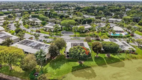 28 Stratford Lane Boynton Beach FL 33436