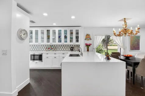 28 Stratford Lane Boynton Beach FL 33436