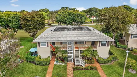 28 Stratford Lane Boynton Beach FL 33436