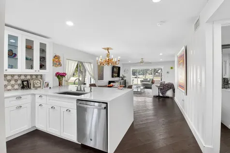 28 Stratford Lane Boynton Beach FL 33436