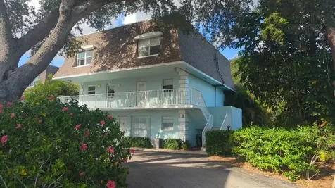 1901 Indian River Boulevard Vero Beach FL 32960