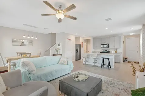 2401 Se Tarvest Way Stuart FL 34997