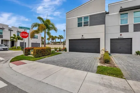 2401 Se Tarvest Way Stuart FL 34997