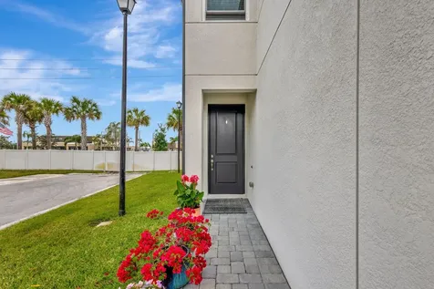 2401 Se Tarvest Way Stuart FL 34997