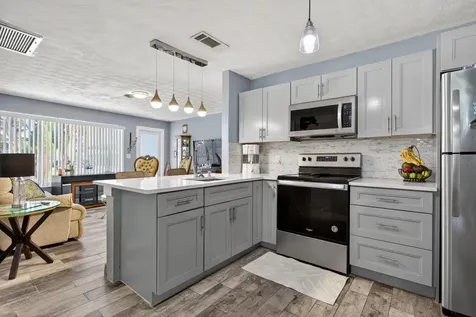 2811 Ne 9th Terrace Pompano Beach FL 33064