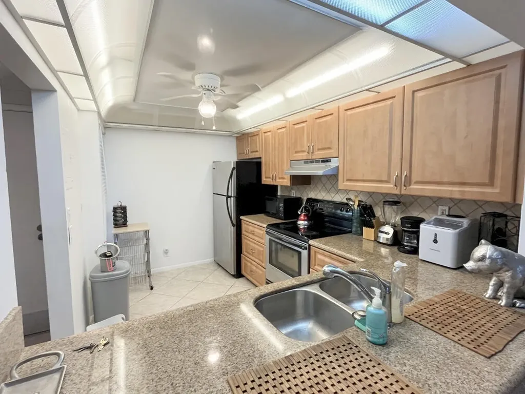 1 Royal Palm Way Boca Raton FL 33432