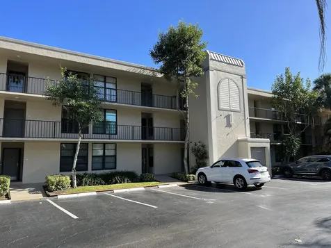 1 Royal Palm Way Boca Raton FL 33432