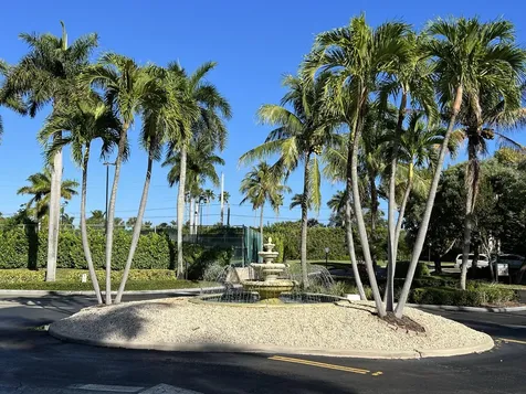 1 Royal Palm Way Boca Raton FL 33432