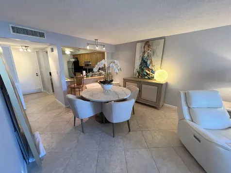 1 Royal Palm Way Boca Raton FL 33432