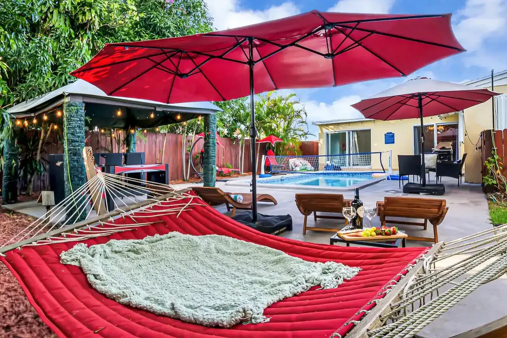 4310 Applecrest Drive Palm Beach Gardens FL 33410