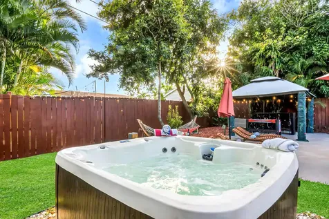 4310 Applecrest Drive Palm Beach Gardens FL 33410