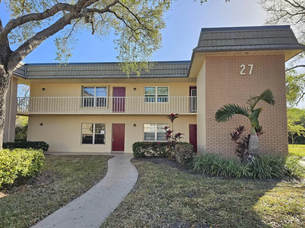 27 Vista Gardens Trail Vero Beach FL 32962