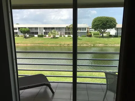 88 Berkshire D West Palm Beach FL 33417