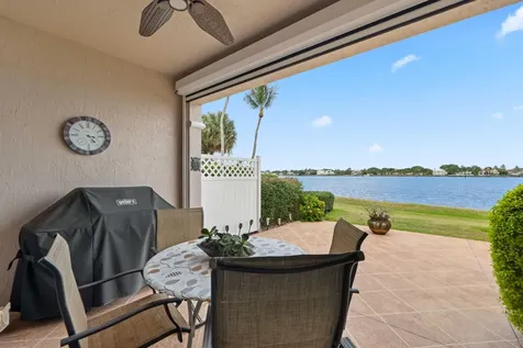132 Las Brisas Circle Hypoluxo FL 33462