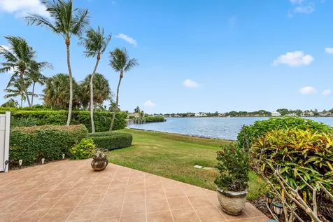 132 Las Brisas Circle Hypoluxo FL 33462