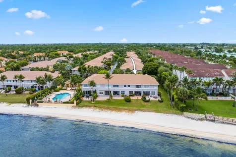 132 Las Brisas Circle Hypoluxo FL 33462