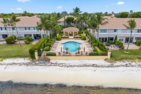 132 Las Brisas Circle Hypoluxo FL 33462