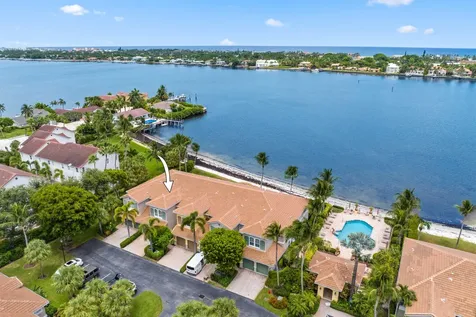 132 Las Brisas Circle Hypoluxo FL 33462