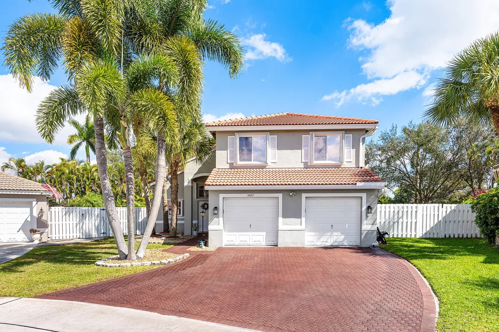5077 Prairie Dunes Village Circle Lake Worth FL 33463