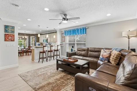 5077 Prairie Dunes Village Circle Lake Worth FL 33463