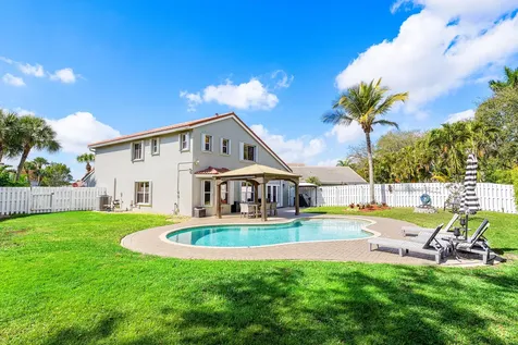 5077 Prairie Dunes Village Circle Lake Worth FL 33463