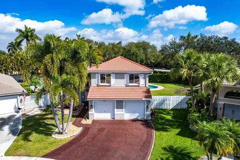 5077 Prairie Dunes Village Circle Lake Worth FL 33463