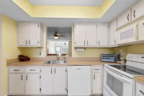 10 Willowbrook Lane Delray Beach FL 33446