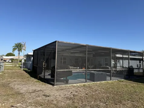 826 Se Quiescent Lane Port Saint Lucie FL 34983