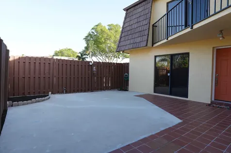 42 Springdale Circle Palm Springs FL 33461