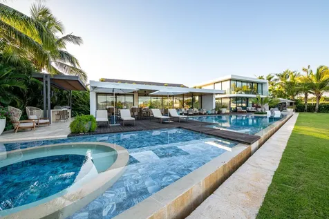12 Rio Arriba Casa de Campo DR 22000