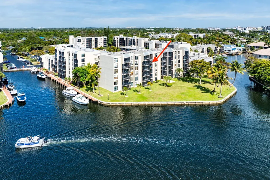 7 Royal Palm Way Boca Raton FL 33432